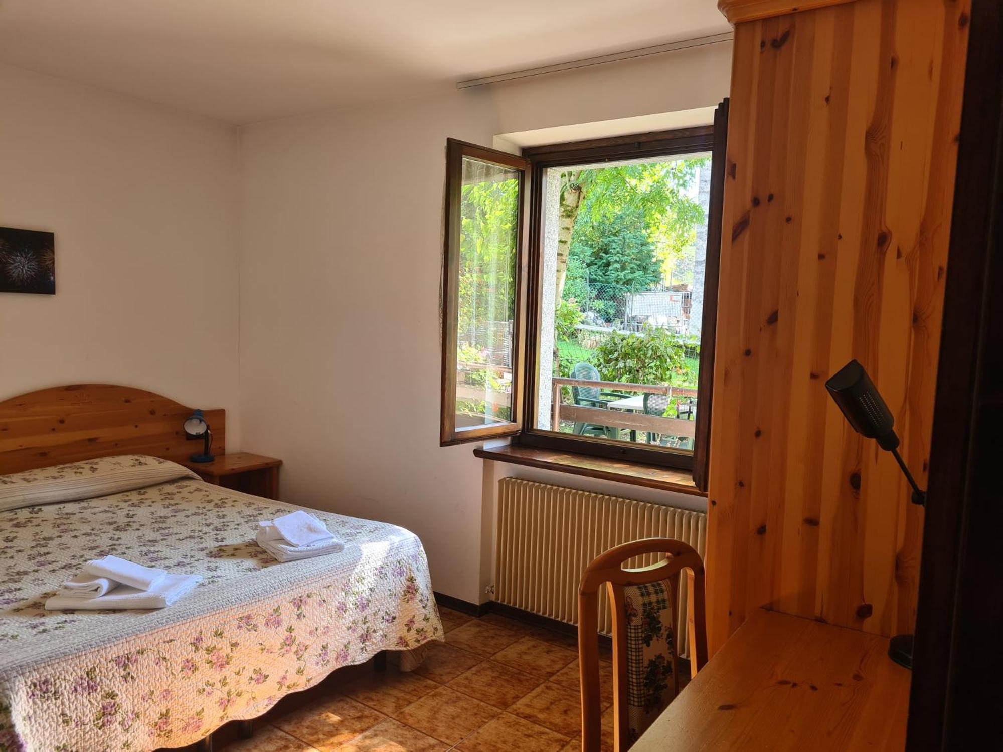 Apartamento Bioledro Casa Lena Mezzolago Exterior foto